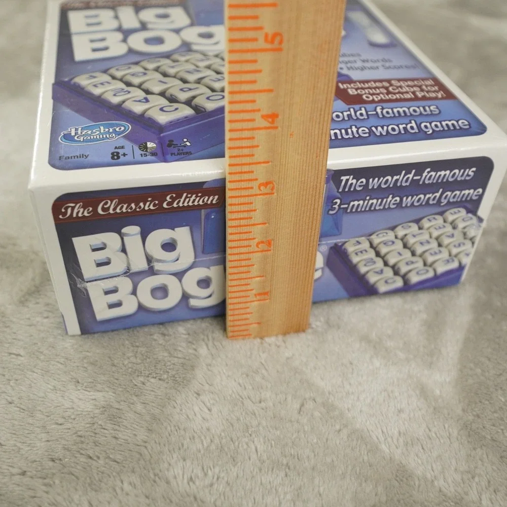 BIG BOGGLE Classic Edition Word Game SEALED Family Game Night Kids 8+ and Adults